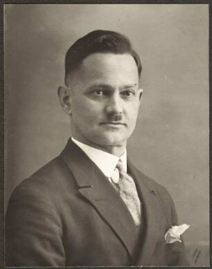 Engst, Josef