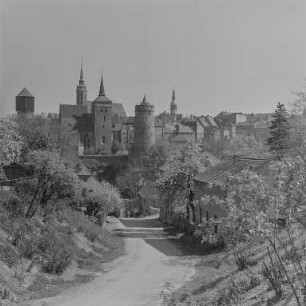 Bautzen : Bautzen. Blick vom Scharfenweg zur Michaeliskirche und Alter Wasserkunst
