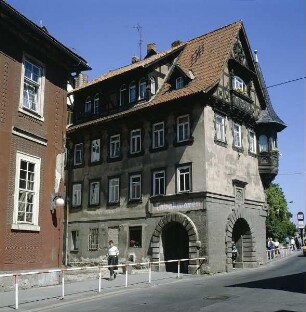 Meiningen. Henneberger Haus. Übereckansicht von Südwesten