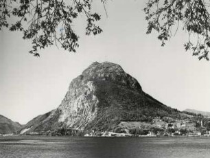 Der Monte San Salvatore am Luganer Dee