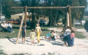 Friedland. Spielplätze für die Aussiedlerkinder