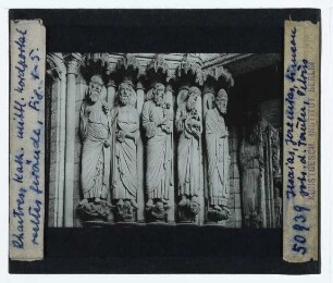 Chartres, Kathedrale Notre-Dame : Mittleres Nordportal, rechtes Gewände, Figuren 1-5, Jesaja, Jeremia, Simeon, Johannes der Täufer, Petrus