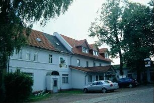 Gasthaus und Pension "Zum Hirsch" mit Fleischerei