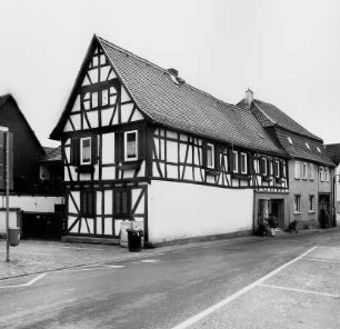 Rosbach vor der Höhe, Homburger Straße 4, Homburger Straße 6