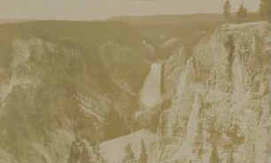 Yellowstone Park: Grand Canyon : from Lookout Point (2350 meters)