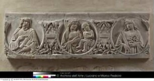 Vorderplatte eines Sarcophags (Grabmal der Violante Sanseverino - gest. 1373?)