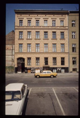 Diapositiv: Adalbertstr. 77, 1984