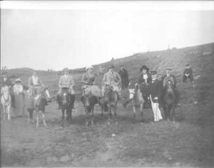 Akureyri (Island). Passagiere des Hochseepassagierdampfers "Victoria Luise" auf Islandpferden bei einem Ausflug auf die Hochfläche westlich des Eyjafjordes