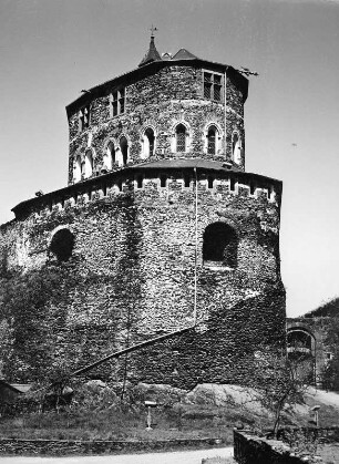 Vianden. Hofburg (1190-1240). Kapelle Saint-Antoine (um 1200)