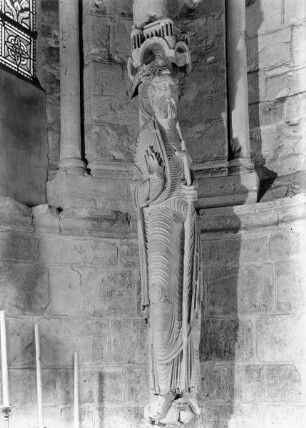 Apostelfigur