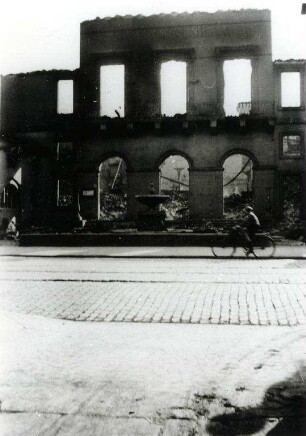 Zerstörungen Zweiter Weltkrieg. Landesgewerbeamt, Karl-Friedrich-Straße