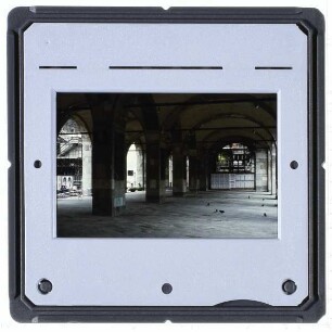 Mailand, Palazzo della Ragione : Arkaden im Erdgeschoss