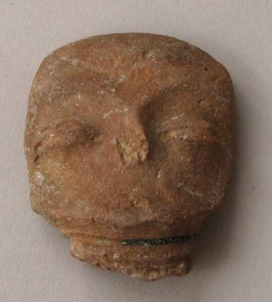 Figurine en argile (fragment)