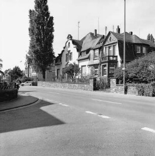 Ehem. Kellerei der Hess. Staatsweingüter; Eltville, Schwalbacher Straße 56, Schwalbacher Straße 62, Schwalbacher Straße 60, Schwalbacher Straße 58