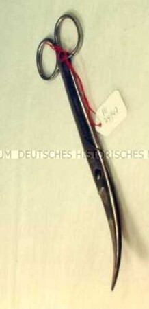Gebogene Schere