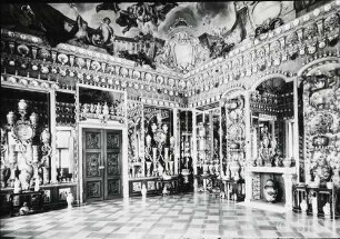 Berlin, Schloss Charlottenburg, Altes Schloss, Westflügel, Porzellankabinett, R. 95, Gesamteinblick, Zustand vor Zerstörung.