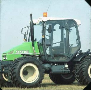 Fotografie: Traktor, Allradtraktor, Terrareifen, Systemtraktor
