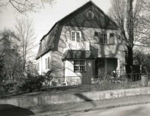 Radebeul. Villa, Rosenstraße 11 (um 1910). Straßenansicht