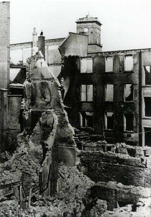 Zerstörungen Zweiter Weltkrieg. Marktplatz