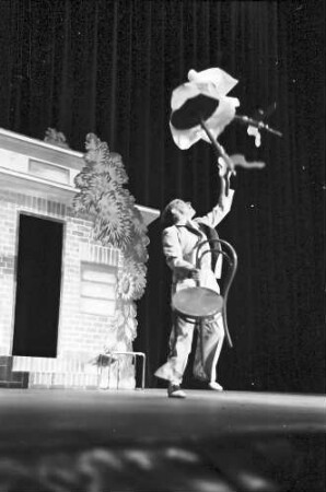 Wintergarten: Blitz Jongleur Ray