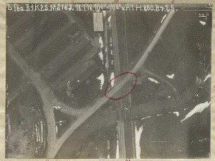 Bahnübergang südlich Oberschleißheim mit Kanalbrücken (vermutlich Würmkanal nicht Schleißheimerkanal, wie im Original angegeben) (800 m)