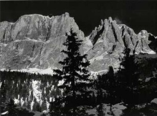 Die Sellagruppe vom Grödnerjoch aus gesehen, Dolomiten