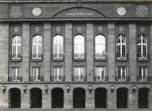 Dresden-Altstadt. Schauspielhaus (1912/1913; W. Lossow, M. H. Kühne; Umbau 1993-1995). Haupteingangsfront. Teilansicht von Nordosten