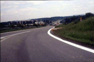 Ausfahrt aus Kreisel (in Richtung München)