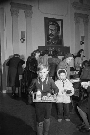 Kindergarten der Landespolizei, Weihnachtsfeier, Dezember 1950