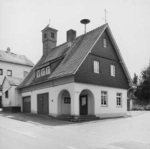 Ehem. Rat- und Spritzenhaus; Weilmünster, Backhausweg 1
