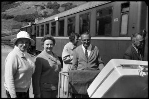 Flåm: Bahnhof, Zug zur Abfahrt