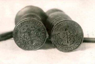 Heimatmuseum: Siegel der Dachdeckerzunft. Obermoschel, Heimatmuseum: Siegel der Glaserzunft