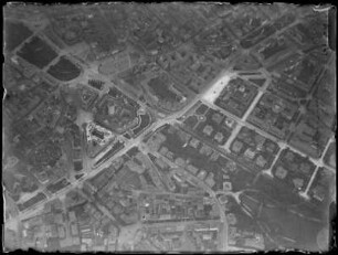 Leipzig, Stadtzentrum von Nordwesten. Ballonaufnahme aus 900 m, im Mittagsdunst, um 1909