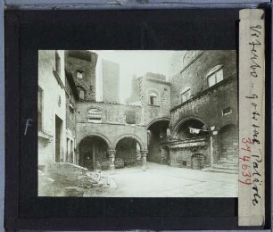 Viterbo, Palazzo degli Alessandri