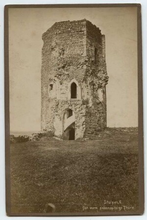 Stolpen. Veste. Siebenspitzenturm (1451-1476). Ansicht von Süden