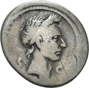 Denar des T. Sempronius Gracchus mit Darstellung eines Legionsadlers