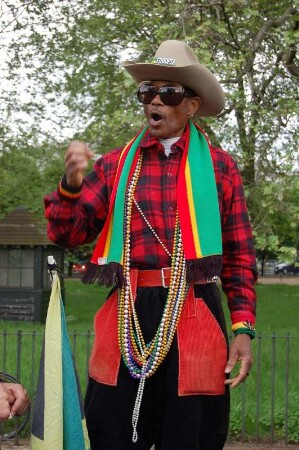 Speakers’ Corner in London : Mann aus Äthiopien äußert seine Meinung