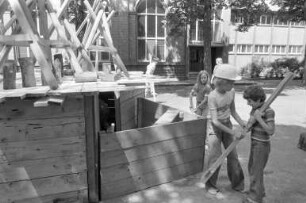 Freigabe der Schulhöfe der Uhland-, Gutenberg- und Südendschule zum Spielen während der Sommerferien