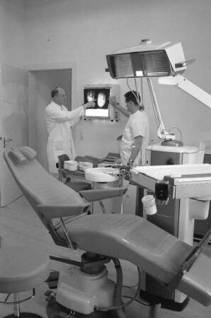 Erweiterung und Modernisierung der Zahn-, Mund- und Kieferklinik der Städtischen Krankenanstalten Karlsruhe.