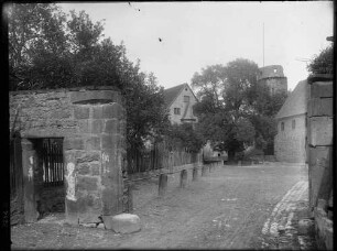 Külsheim Schloss-Burg Külsheim Ansicht Oststeite von Südosten (Toreinfahrt)
