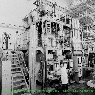 Helium-Versuchsstand im Institut für Neutronenphysik und Reaktortechnik (INR)