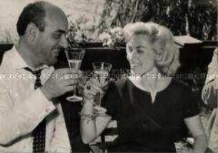 Artur Brauner und Bibi Johns