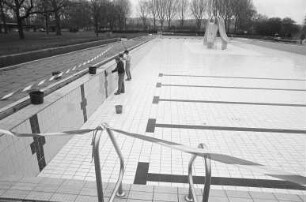 Vorbereitungen auf die Sommersaison im Freibad Rüppurr