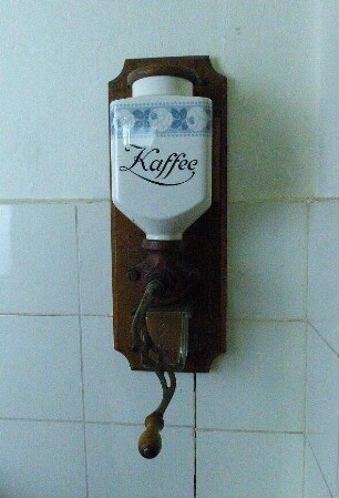 Kaffeemühle mit Handkurbel