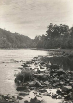 Mittelsächsisches Bergland. Zschopautal bei Mittweida. Talweg (via mala)