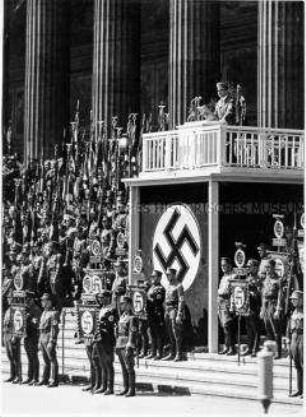 Rede Adolf Hitlers am Ersten Mai im Lustgarten