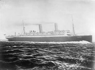 Passagierdampfer "Columbus", in Fahrt