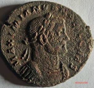 Römische Münze, Nominal Follis, Prägeherr verm. Diocletian, für Galerius Caesar, Prägeort Trier, Original
