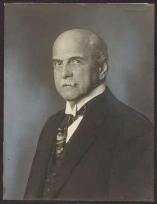 Dyck, Walther von