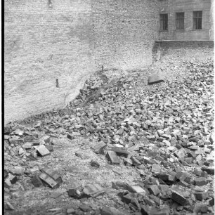 Negativ: Gelände, Dennewitzstraße 17, 1952